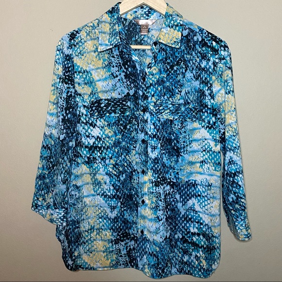 White Stag Tops - White Stag Women’s Medium (8-10) Blouse Green Yellow White Print 3/4 Sleeve